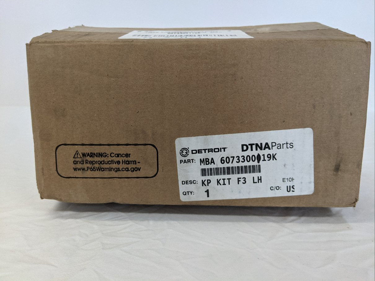 New Freightliner Front Right Hand Axle king Pin - P/N  MBA 6073300119K (10162897879356)