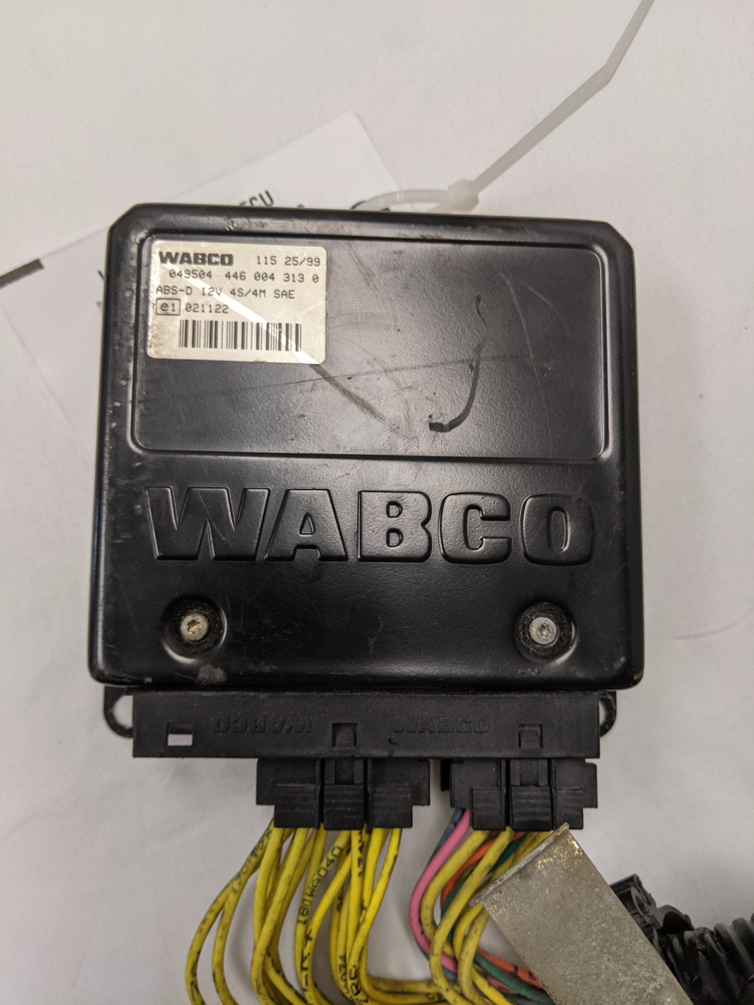 Used Wabco ABS ECU Module w/ Wiring Harness A06-28125-000 - P/N 446 004 313 0