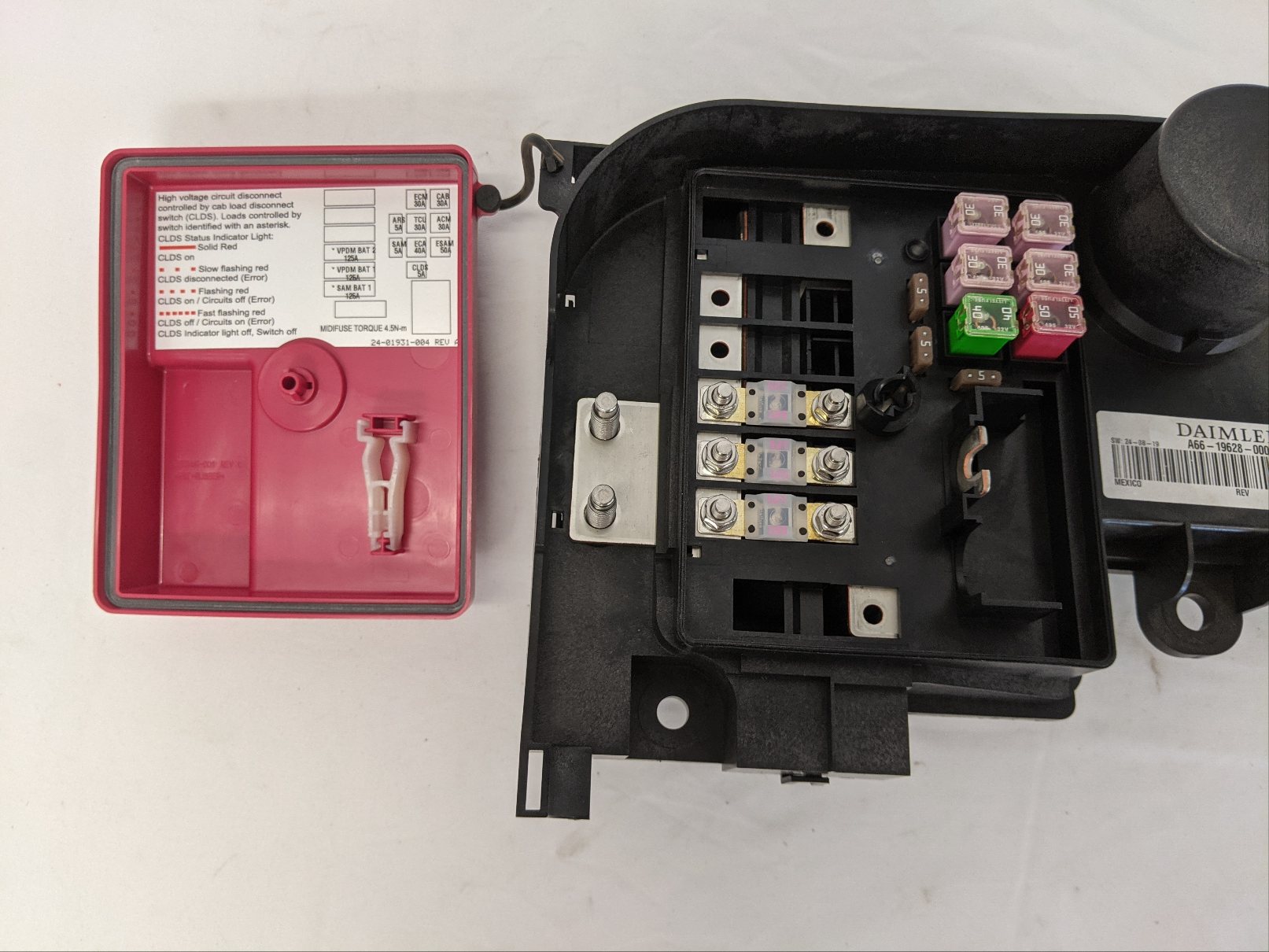 New Freightliner Daimler Battery Cable Access Power Module - P/N A66-19628-000 (10171273576764)