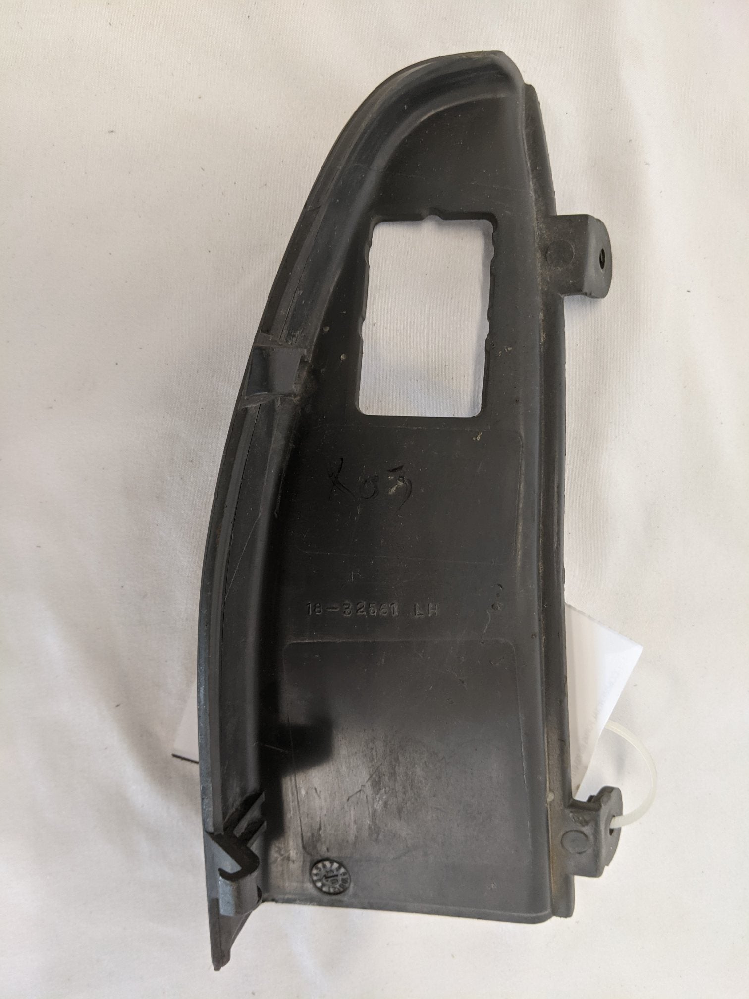 Used Freightliner LH Gray Door Switch Panel - P/N 18-32561-003 (10175076892988)