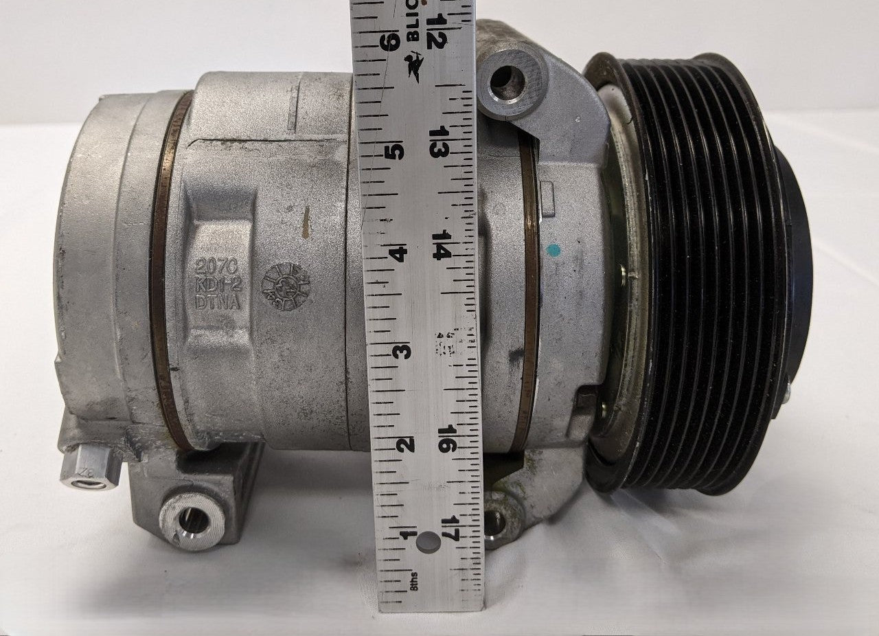 Freightliner 130mm 8PK A/C Compressor 22-75834-000 Damaged