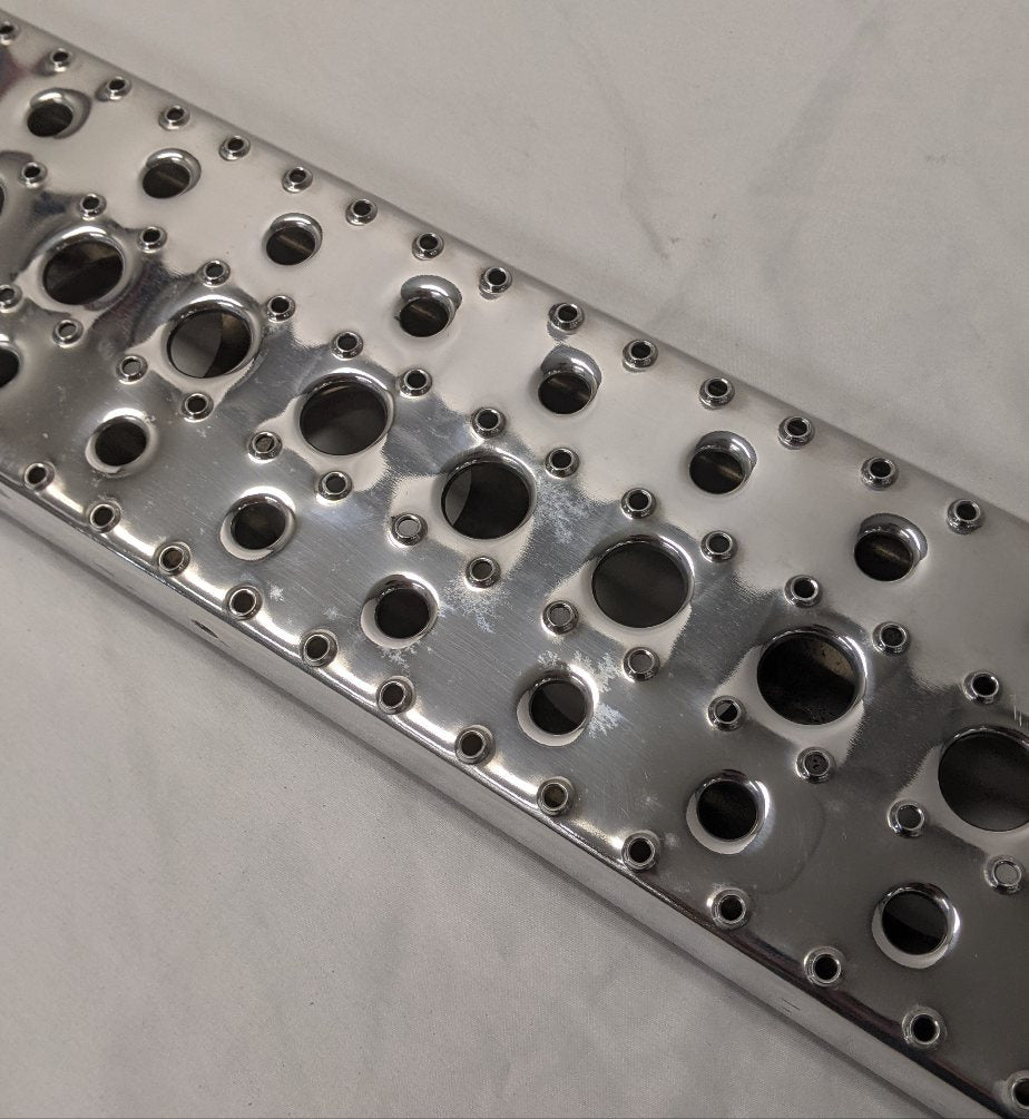 Freightliner 122SD 40 Inch Fuel Tank Step Assembly - P/N A22-54384-100