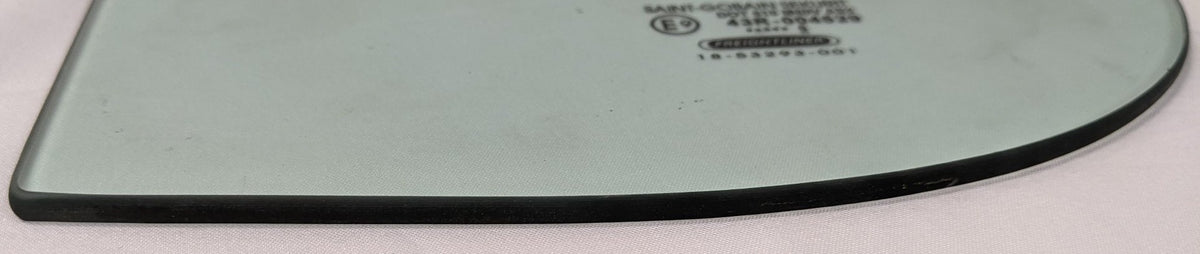 Freightliner Cascadia P3 RH Door Vent Glass | 18-53293-001