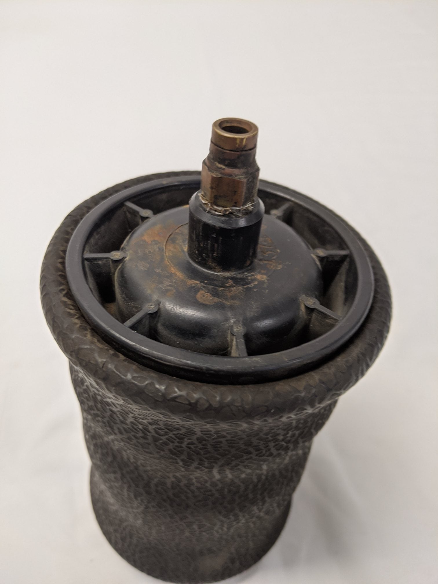 *Lot of 2* Used Goodyear Cab Air Spring - P/N GYR 1S5 173