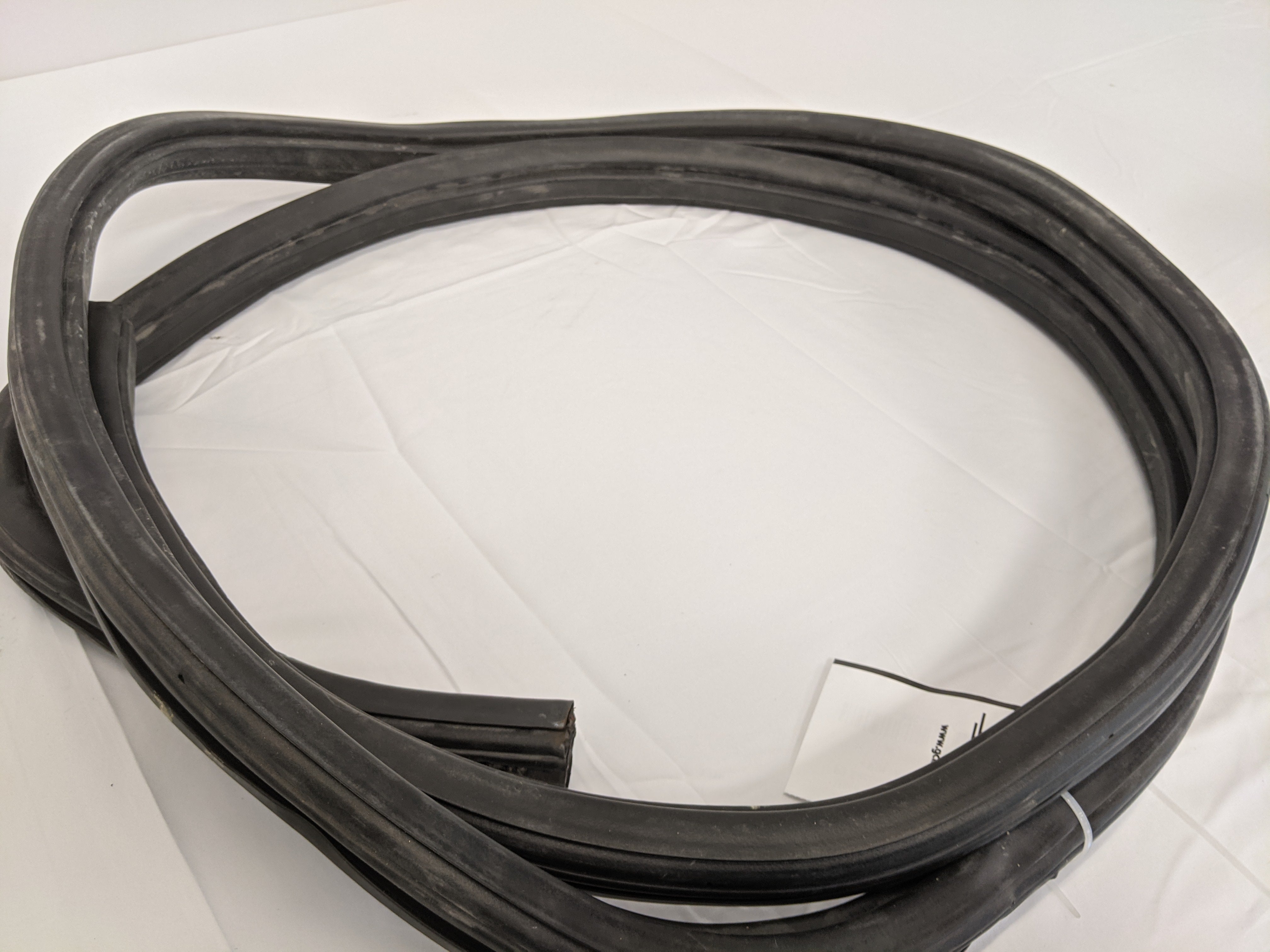 Freightliner Secondary Cab Door Seal - Used - A18-61958-000