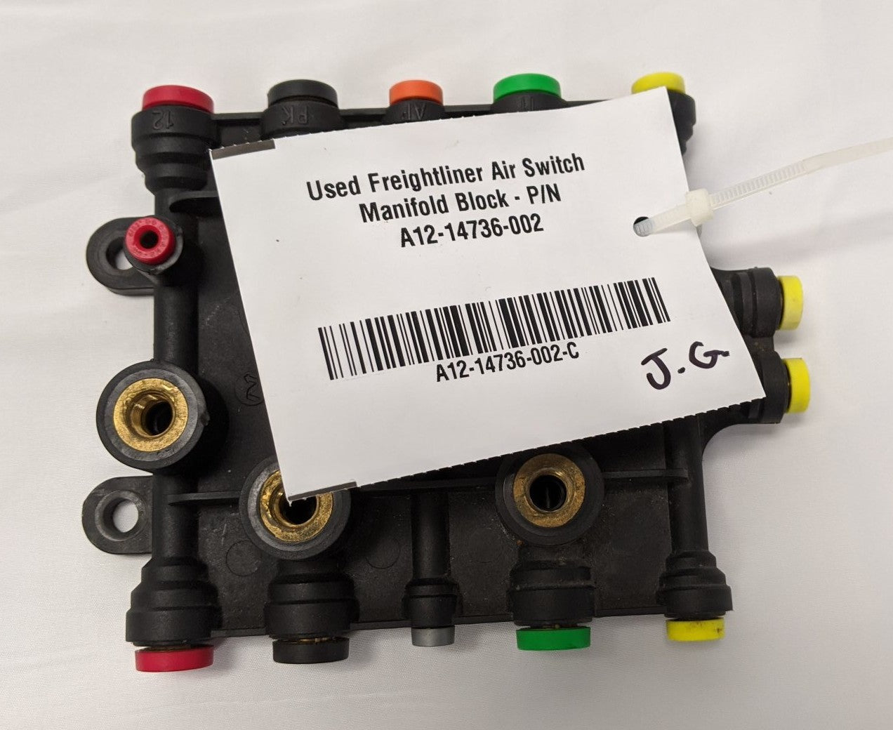 Used Freightliner Air Switch Manifold Block - P/N A12-14736-002