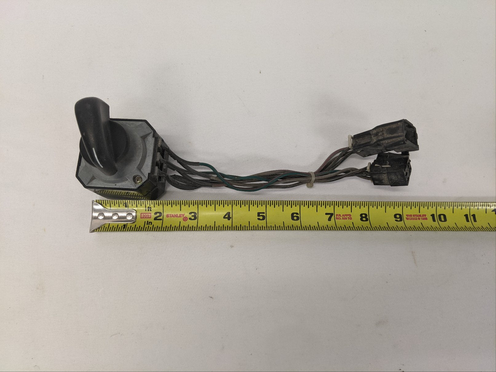 Used Freightliner Century Columbia Speaker Volume Control Switch - P/N CEY LS50S