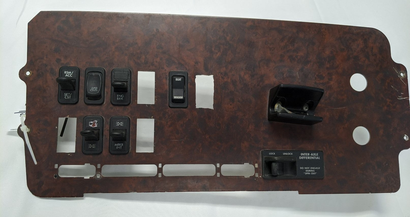 Used Freightliner Columbia Central Instrument Dash Panel - P/N  22-45867-000