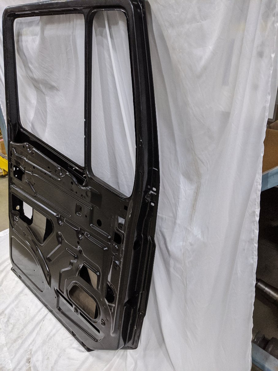 Damaged (1/2 Hr) Freightliner LH FL50, FL60, FL70, FL80 Cab Door-P/N A68072008K3 (10091445649724)