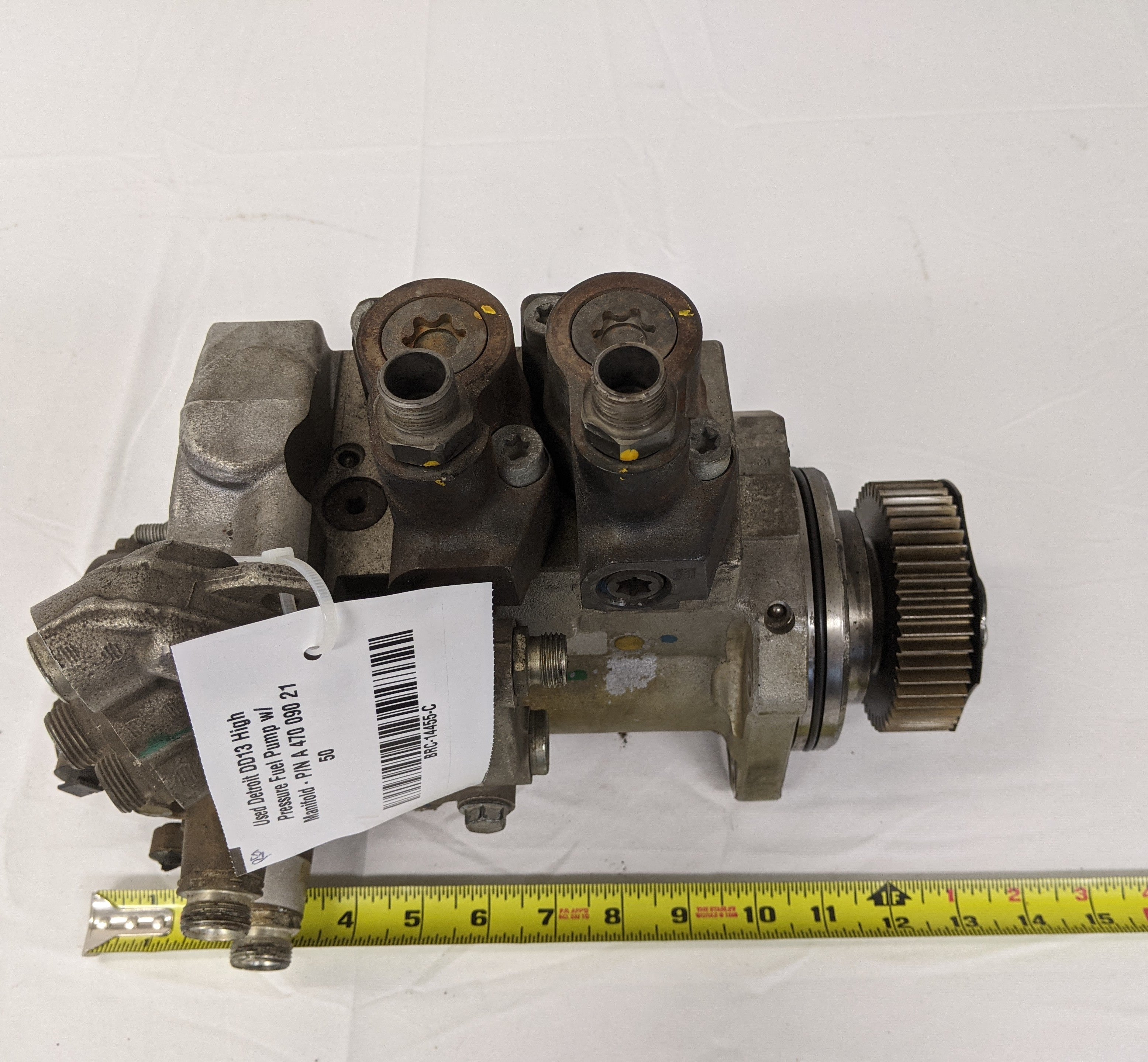 Used Detroit DD13 High Pressure Fuel Pump w/ Manifold - P/N A 470 090 21 50 (10091350524220)