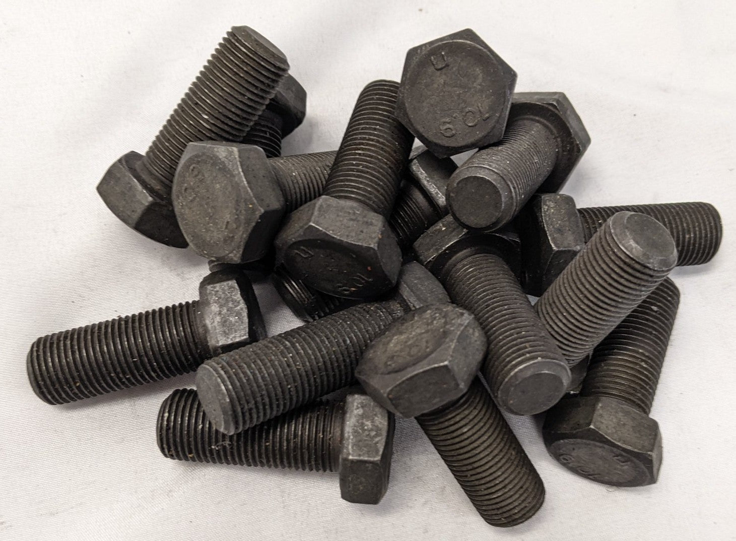 M16-1.5mm x 40mm Fine Thread Grade 10.9 Hex Bolts | Lot/15