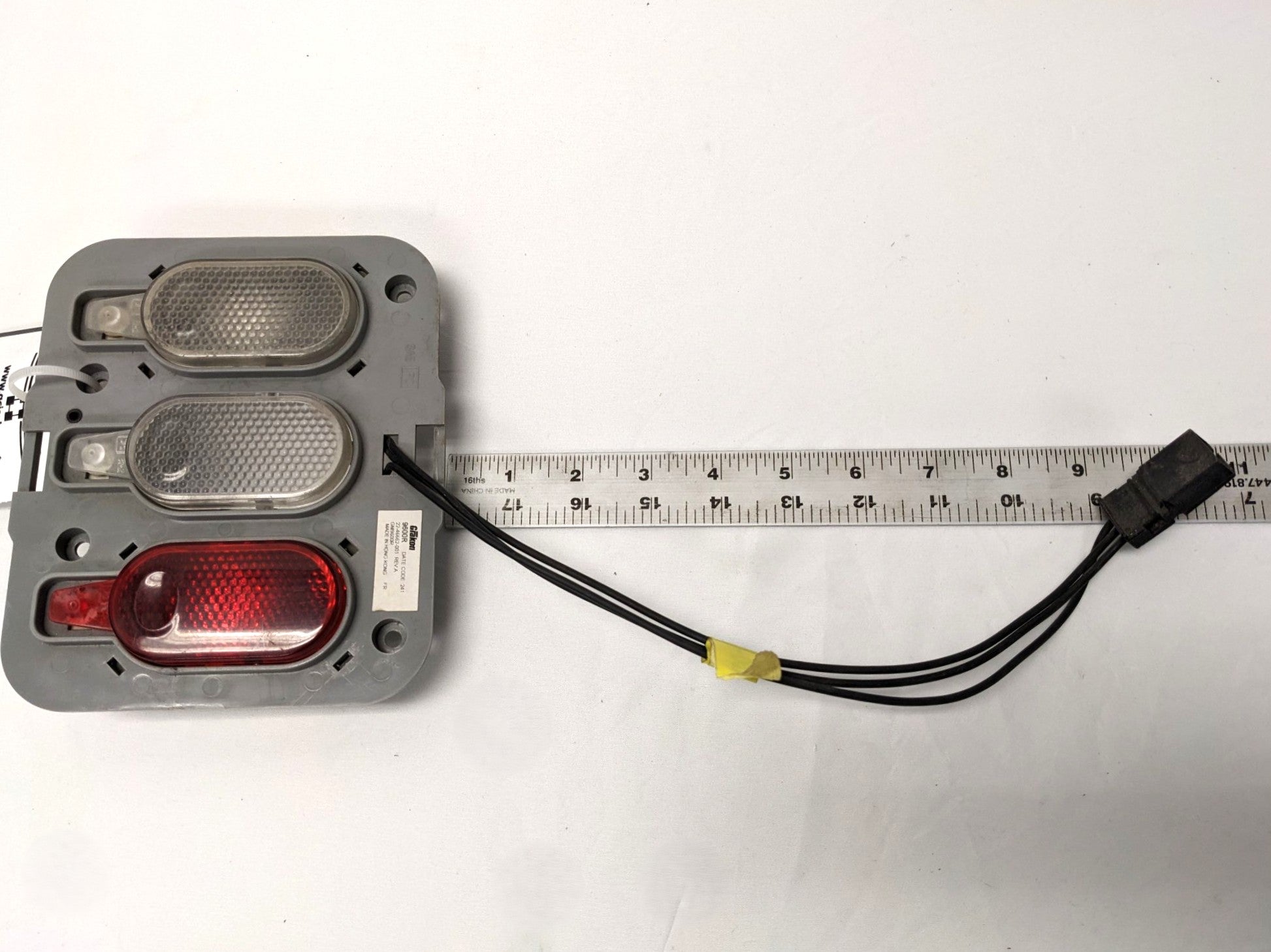 Freightliner Grakon Three Piece Dome Light - 22-46662-001