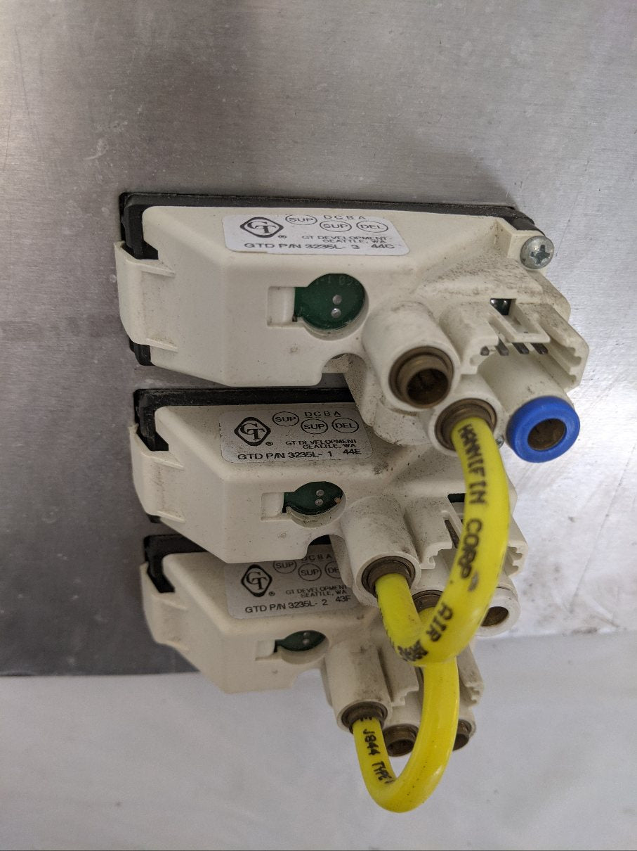 Used Freightliner Columbia Auxiliary Instrument Dash Panel -P/N  22-45867-010