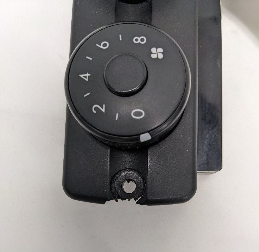 Brocken Freightliner Cascadia Park AC Temperature Control - P/N A22-64737-001 (10121462677820)