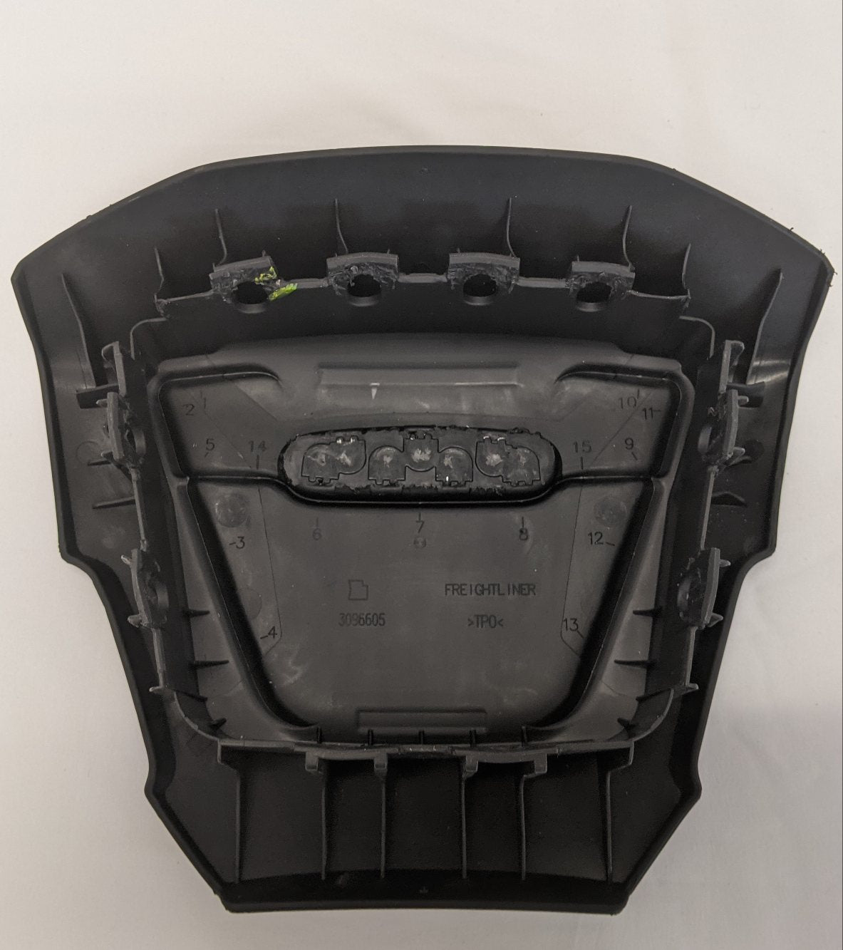Damaged Freightliner Steering Wheel Center Cover Only for A14-19622-000 (10127972794684)