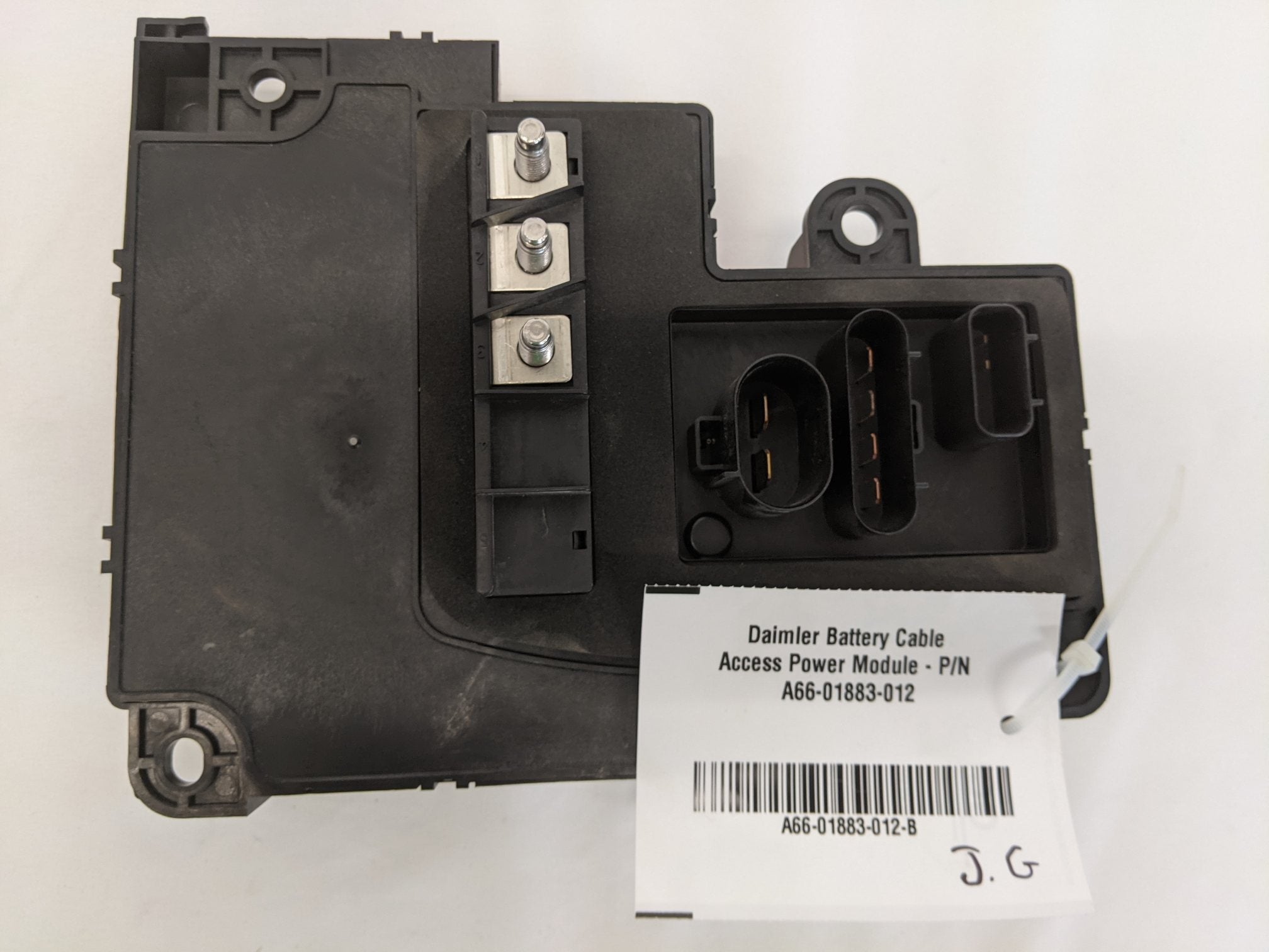 Freightliner Daimler Battery Cable Access Power Module - P/N A66-01883-012 (10172253012284)