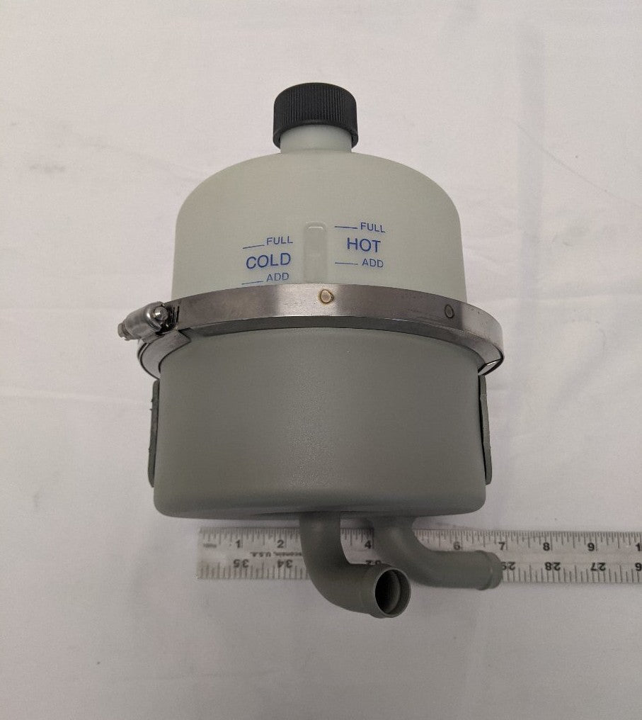 Freightliner 2 Qt See-Thru Steering Reservoir | P/N 14-17060-000