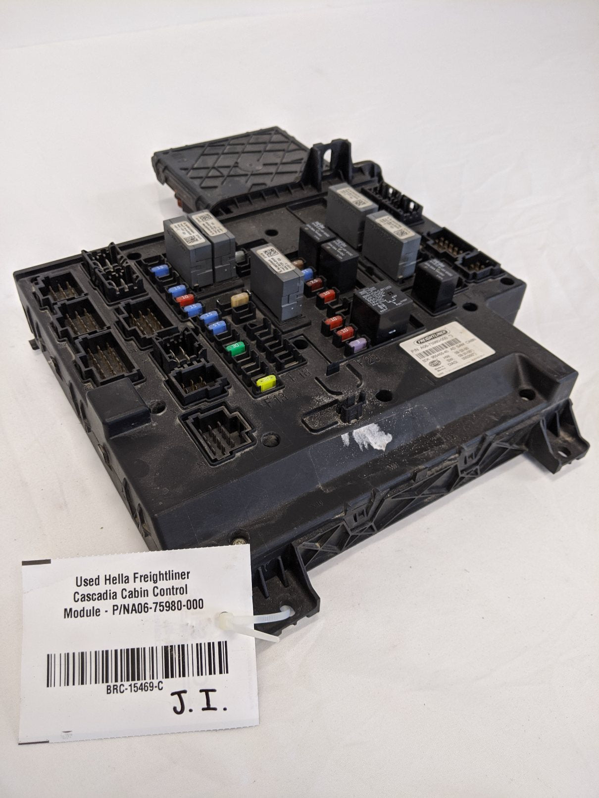 Used Hella Freightliner Cascadia Cabin Control Module - P/NA06-75980-000