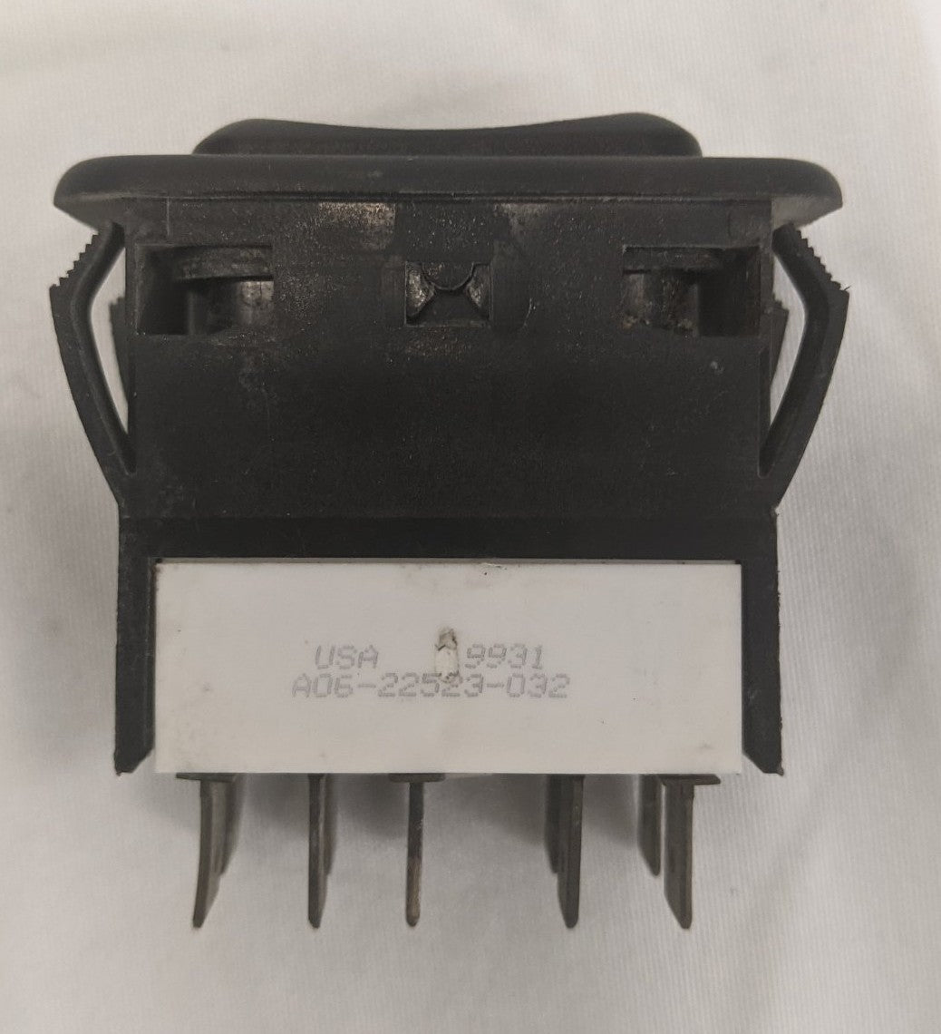 Freightliner Dash Mounted Bunk Heater Rocker Switch - A06-30769-032