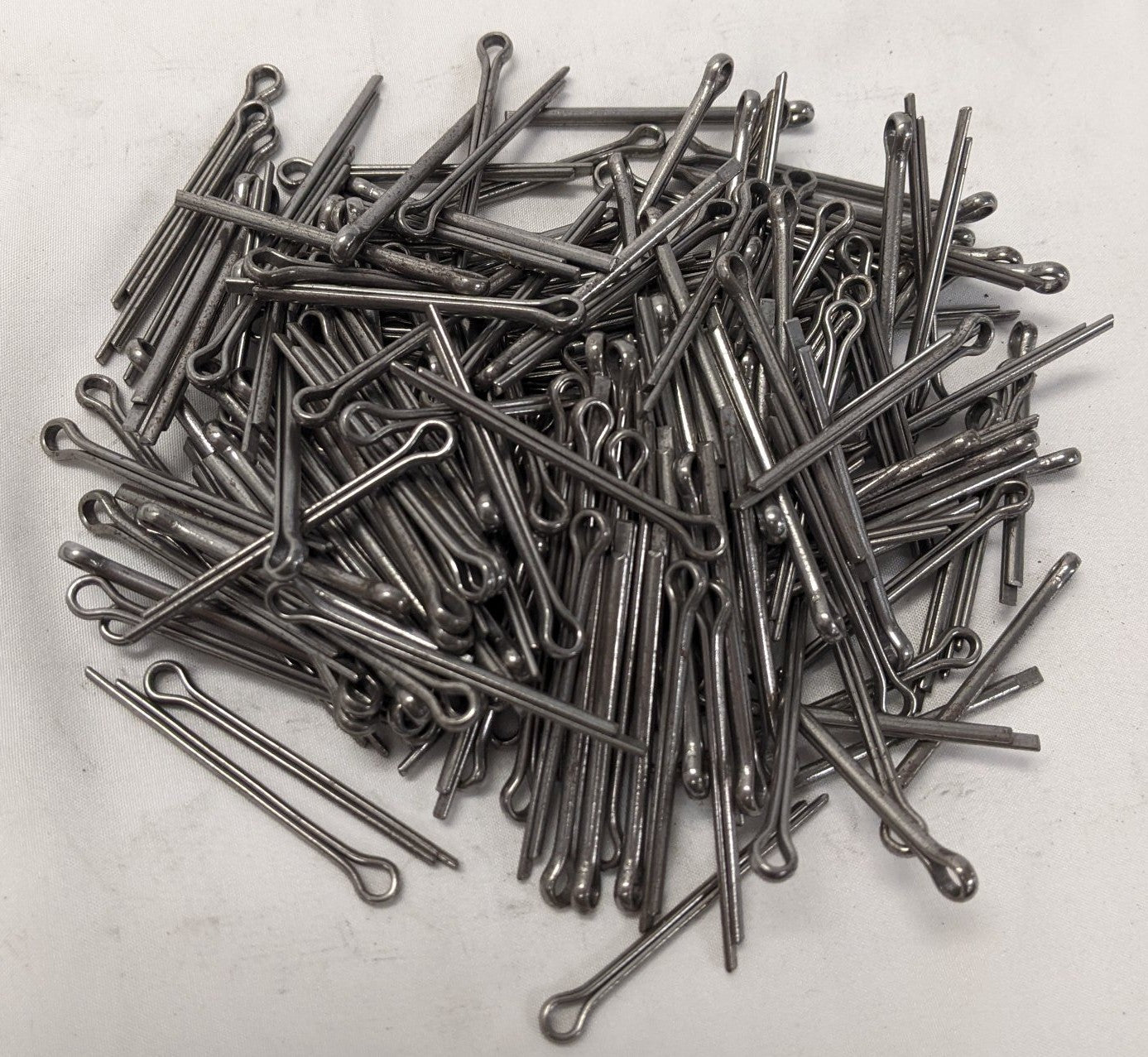 *Lot of 200* 1/8" x 2" Standard Cotter Pins