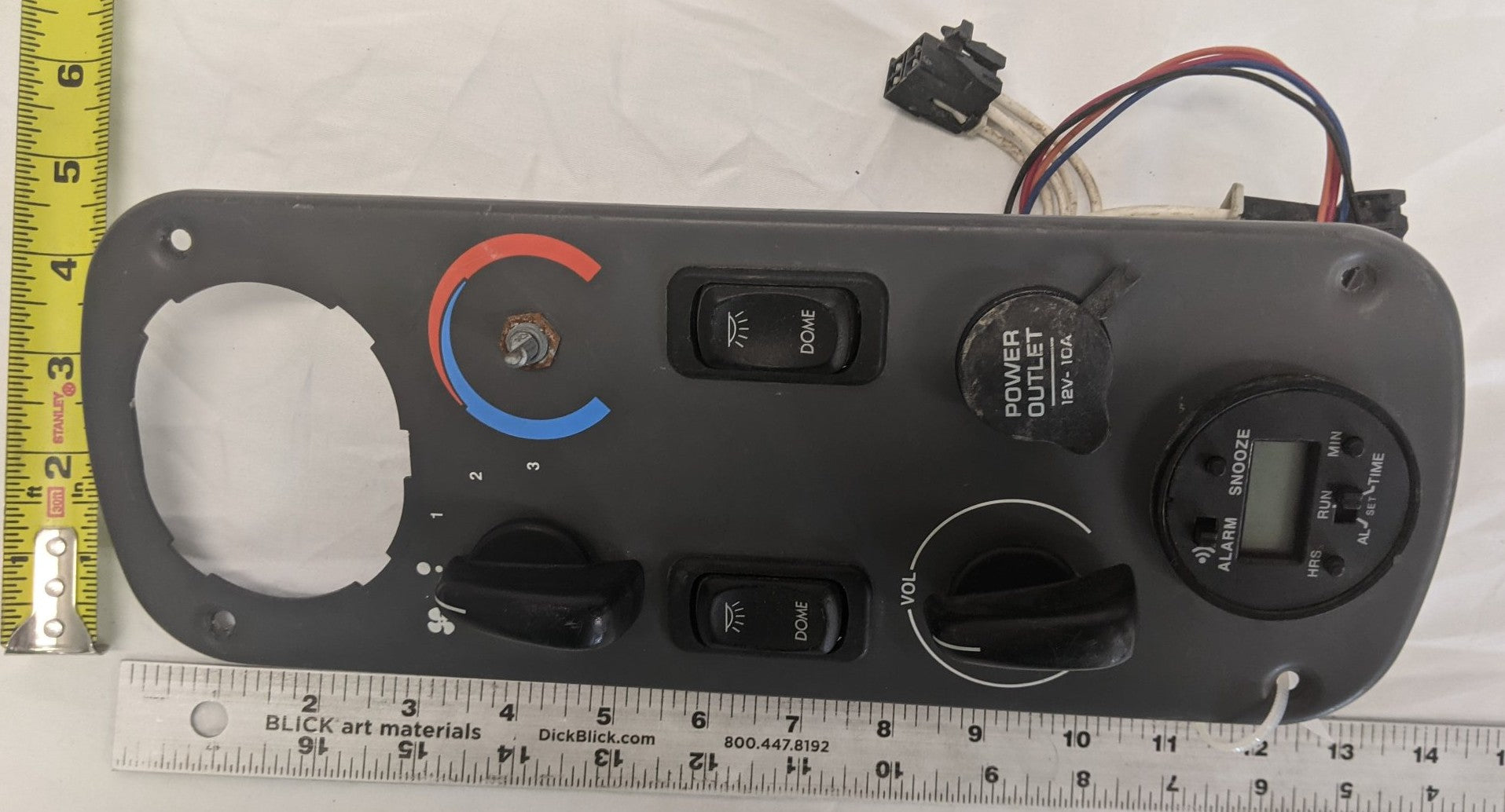 Used Freightliner Columbia Sleeper Cab Control Panel - P/N 22-46623-005