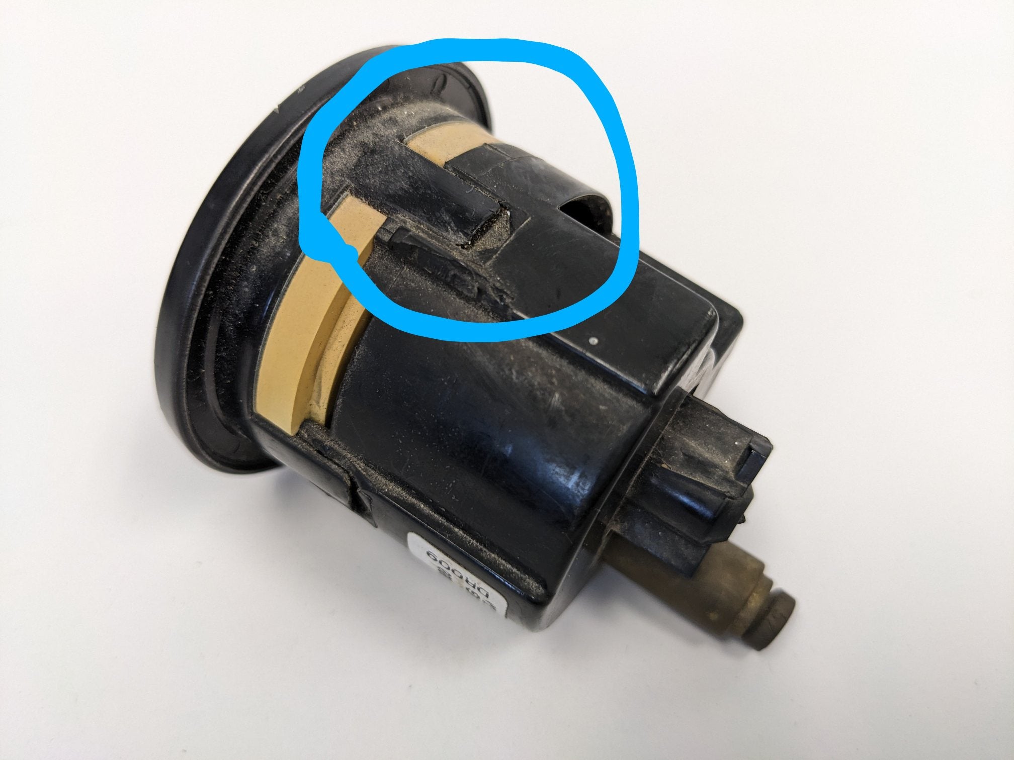 Damaged Freightliner Primary Air Pressure PSI Dash Gauge - P/N 22-46511-000 (10105398657340)