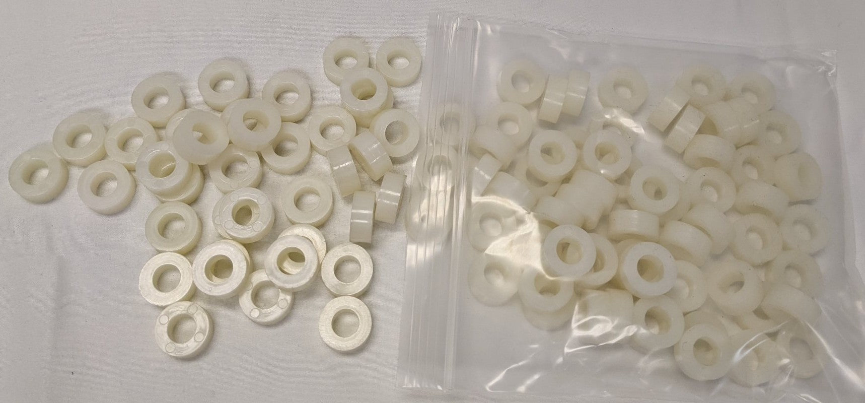 *Lot Of 100* New 3/8" ID X 3/4" OD X 5/16" Nylon Spacers