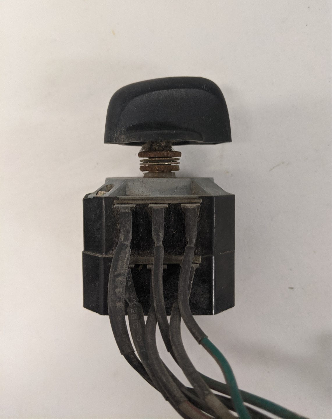 Used Freightliner Century Columbia Speaker Volume Control Switch - P/N CEY LS50S