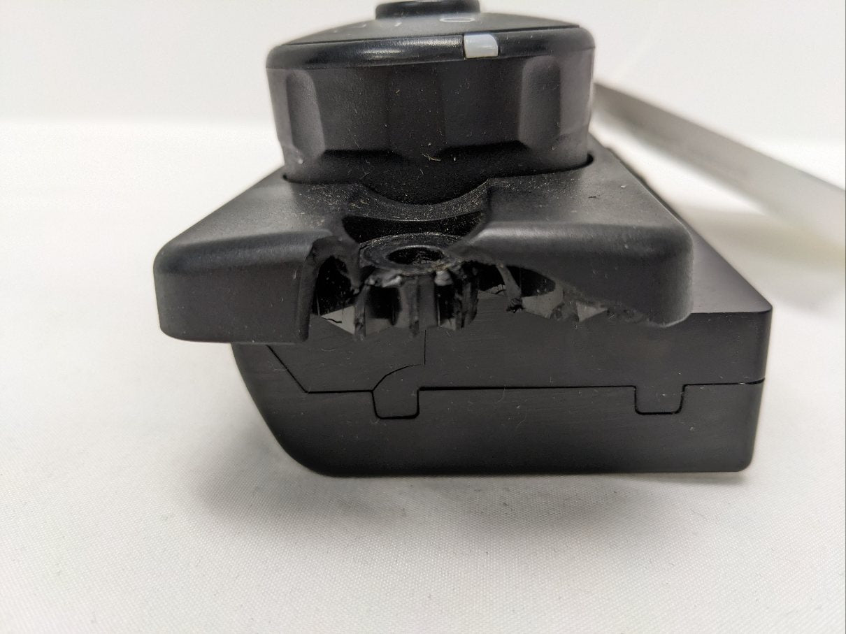 Brocken Freightliner Cascadia Park AC Temperature Control - P/N A22-64737-001 (10121462677820)