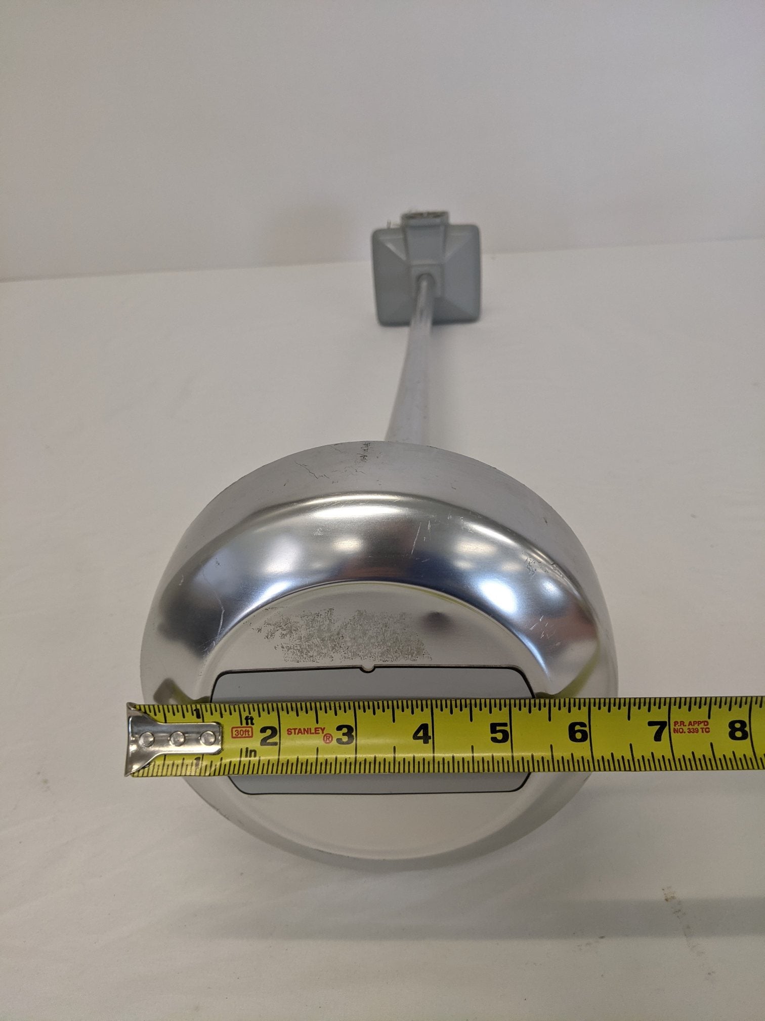 Freightliner 29 Inch Bright Round Air Horn w/ Logo - P/N 22-58126-000 (10096479830332)