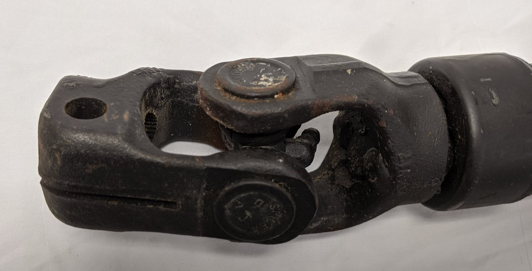 Freightliner Lower Steering Gear Shaft (WWS 38201-3484) - Used