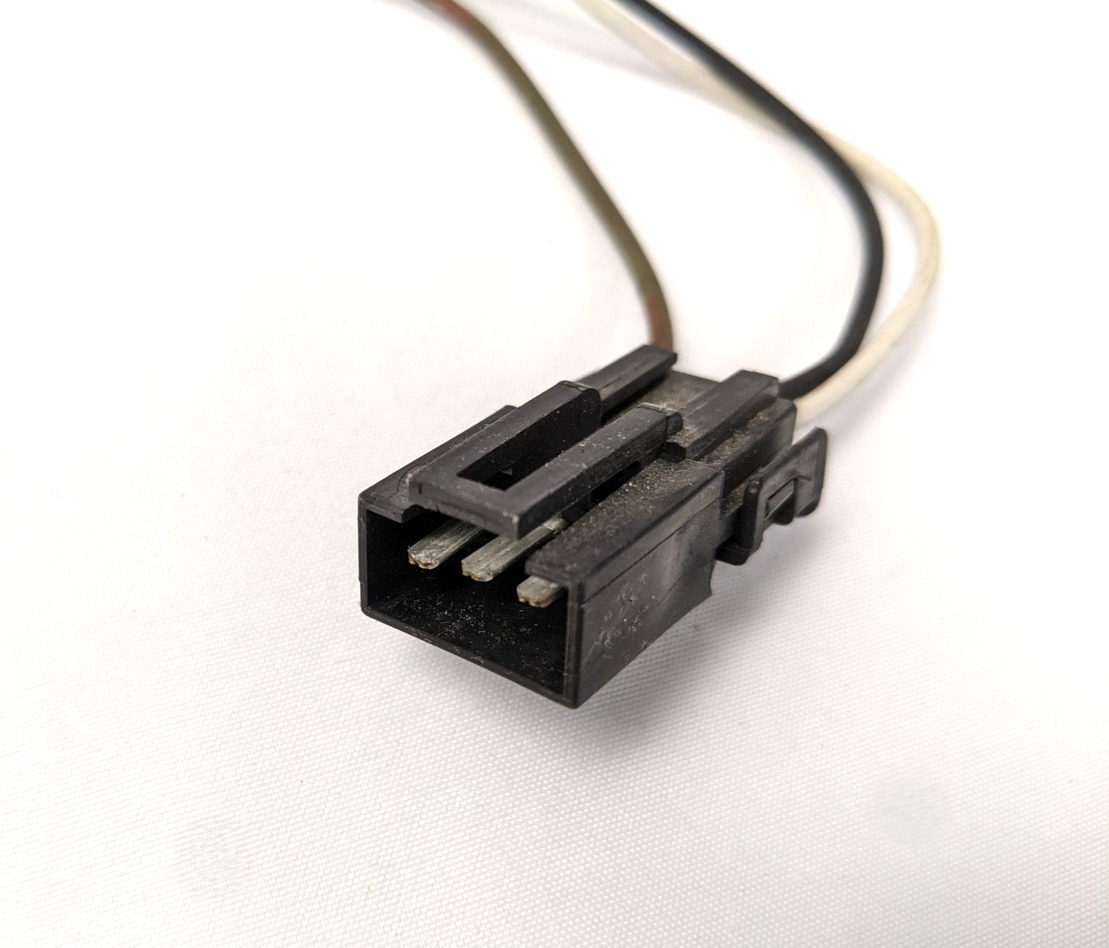 Used Freightliner Grakon Three Piece Dome Light - P/N 22-43070-001