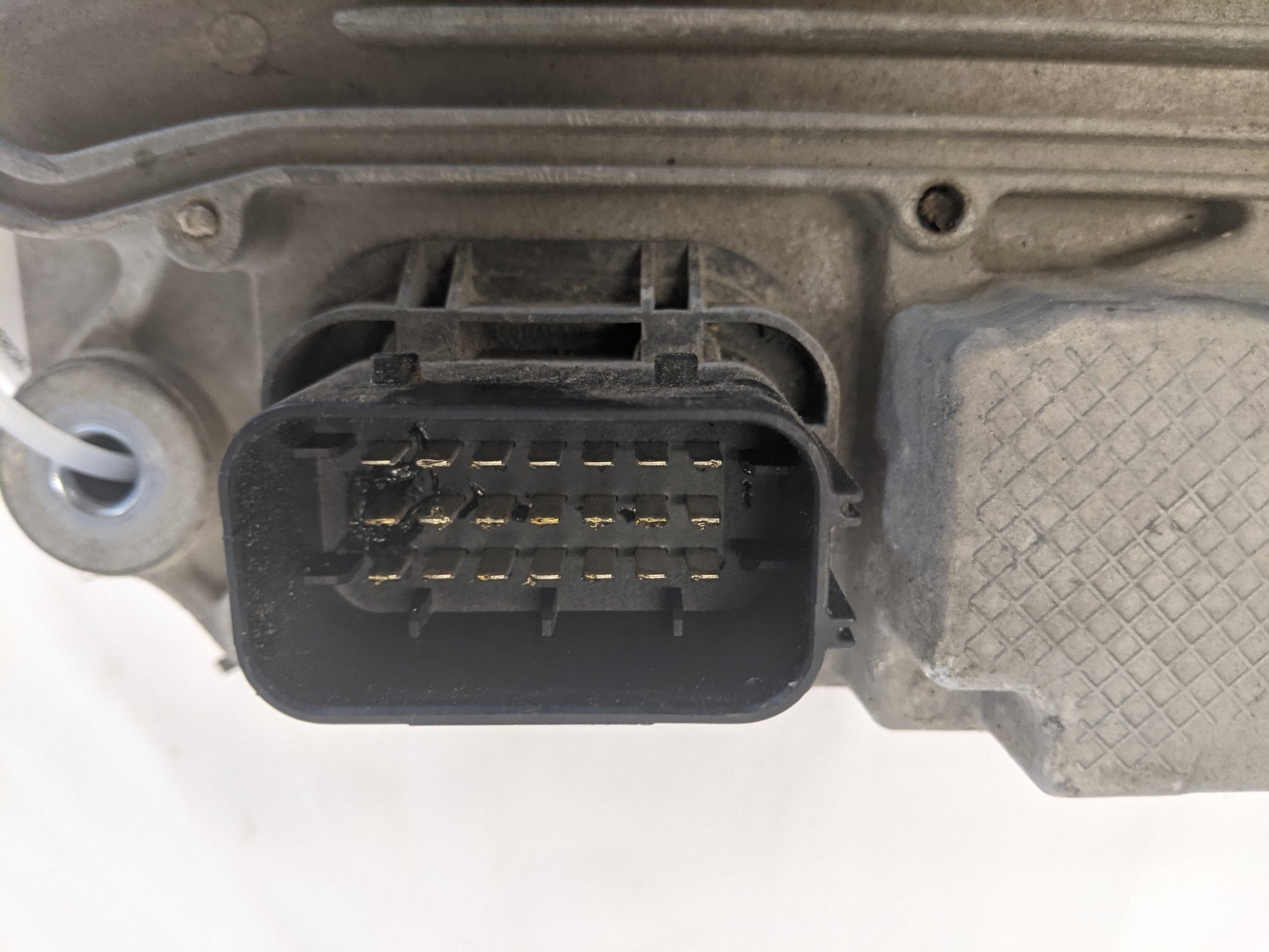 Used Detroit Diesel EMC ECU Computer Module - A 001 446 28 35