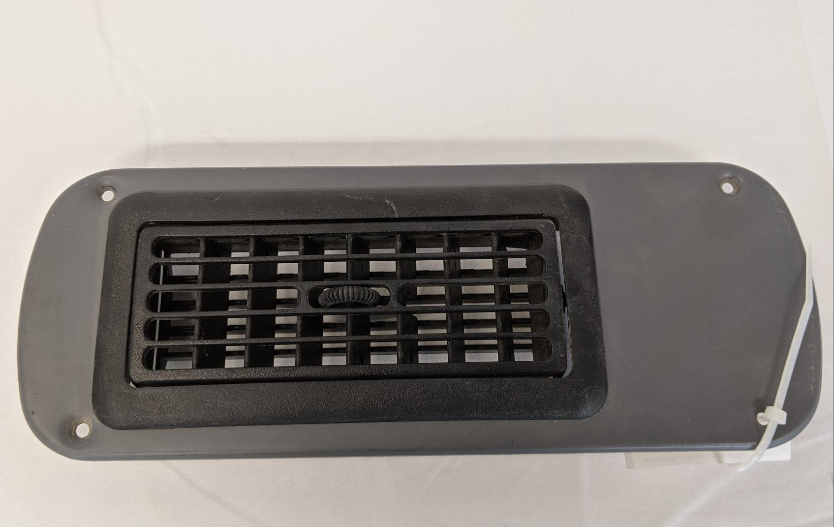 Used Freightliner Columbia Sleeper Air Vent Panel w/ Louver - P/N 22-46623-002 (10122021732668)