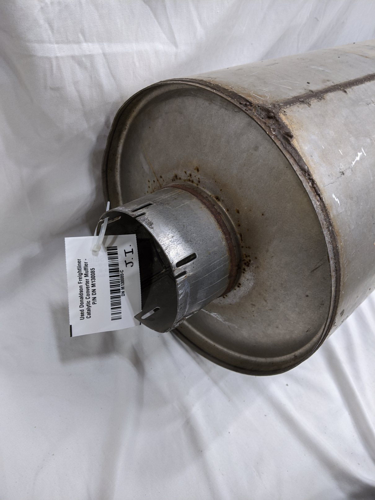 Used Donaldson Freightliner Catalytic Converter Muffler - P/N DN M130085