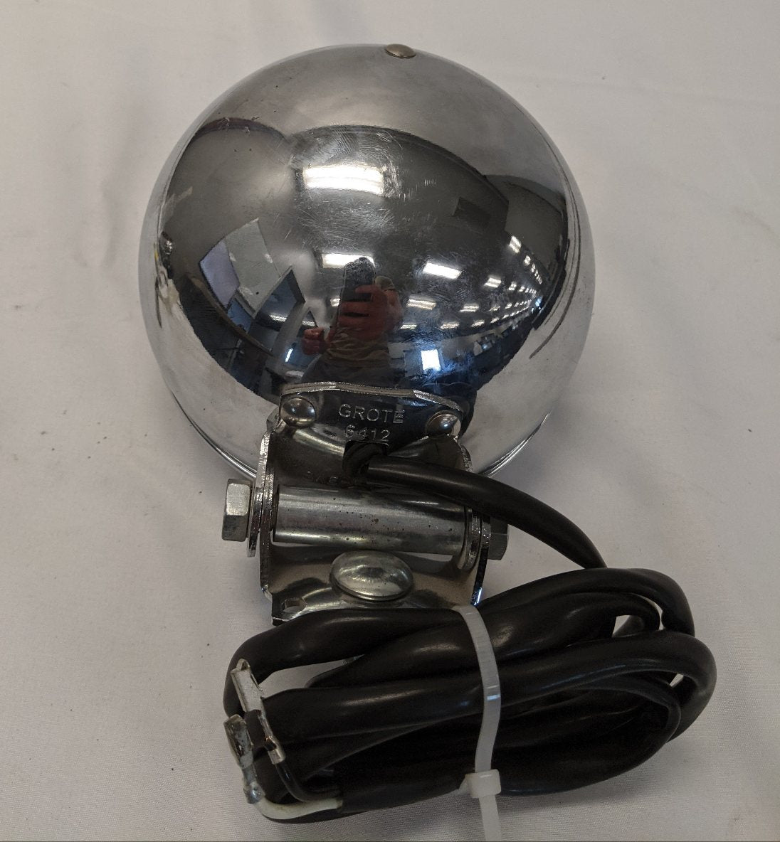 Grote Vintage-Style Chrome Utility Light w/ Screws -P/N 6412