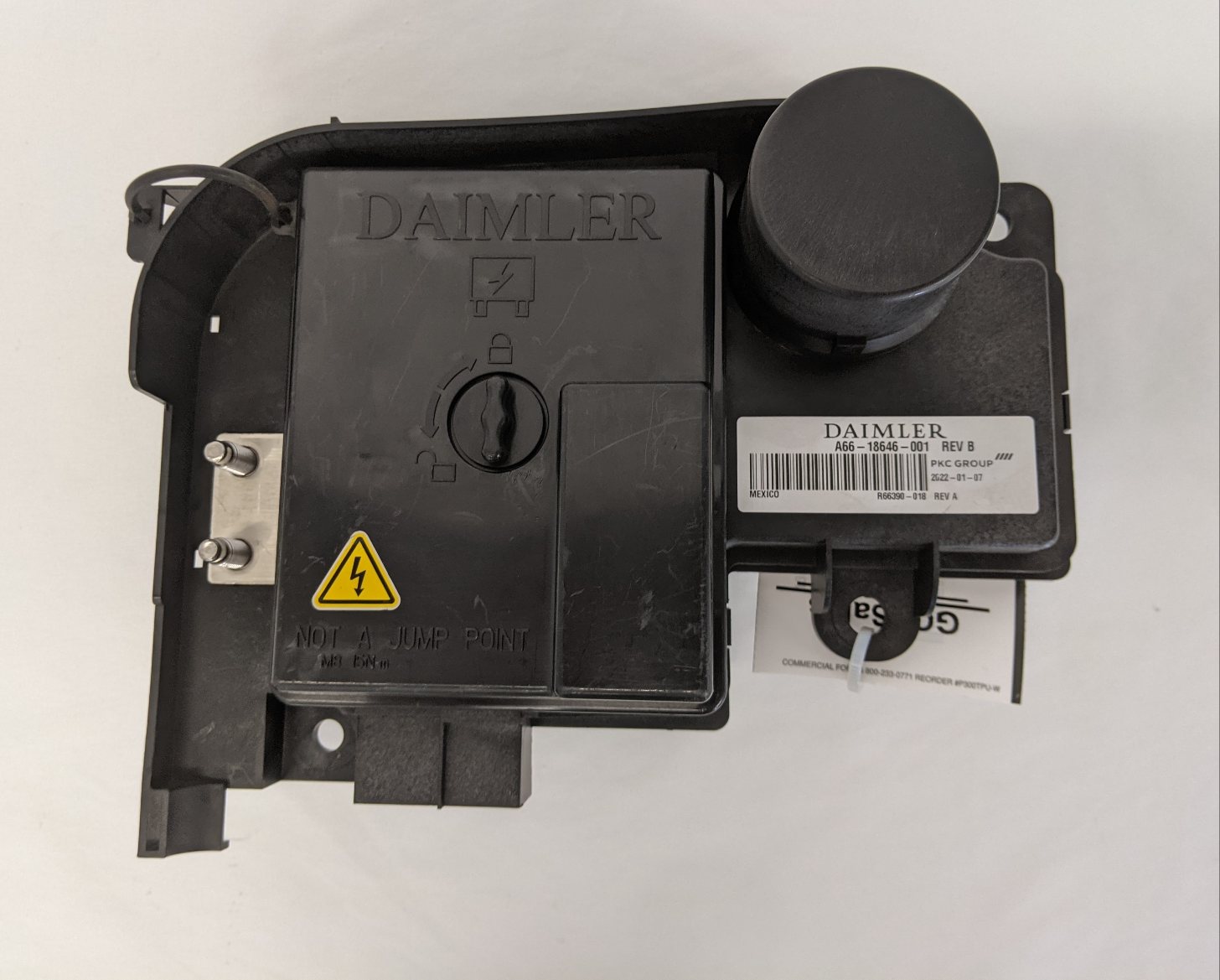 New Freightliner Daimler Battery Cable Access Power Module - P/N A66-18646-001 (10172256223548)