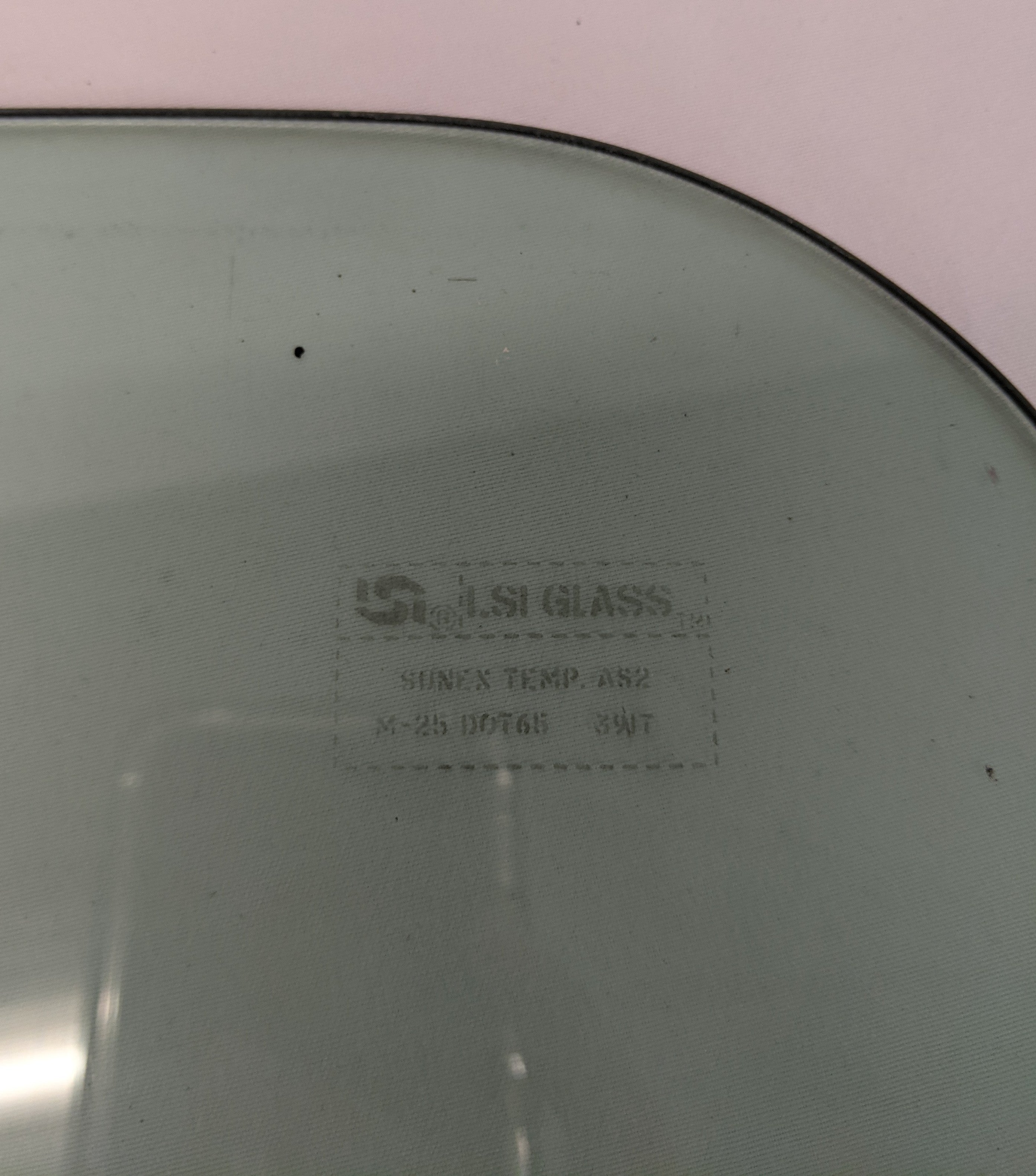 *Scratched* Freightliner FLD LH Manual Tinted Door Window Glass-P/N 18-17450-001 (10098485068092)