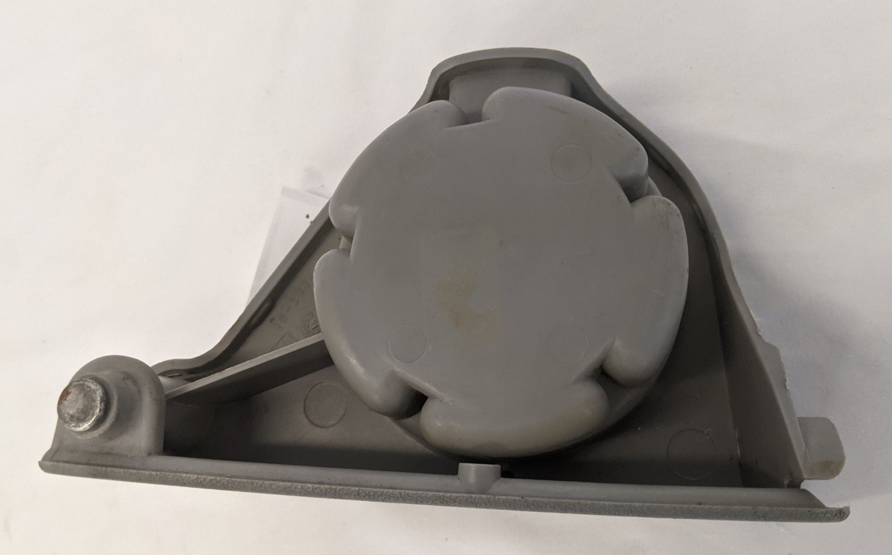 Damaged Freightliner Columbia Passenger Cup, Thermos Holder - P/N A18-30513-002 (10175076401468)