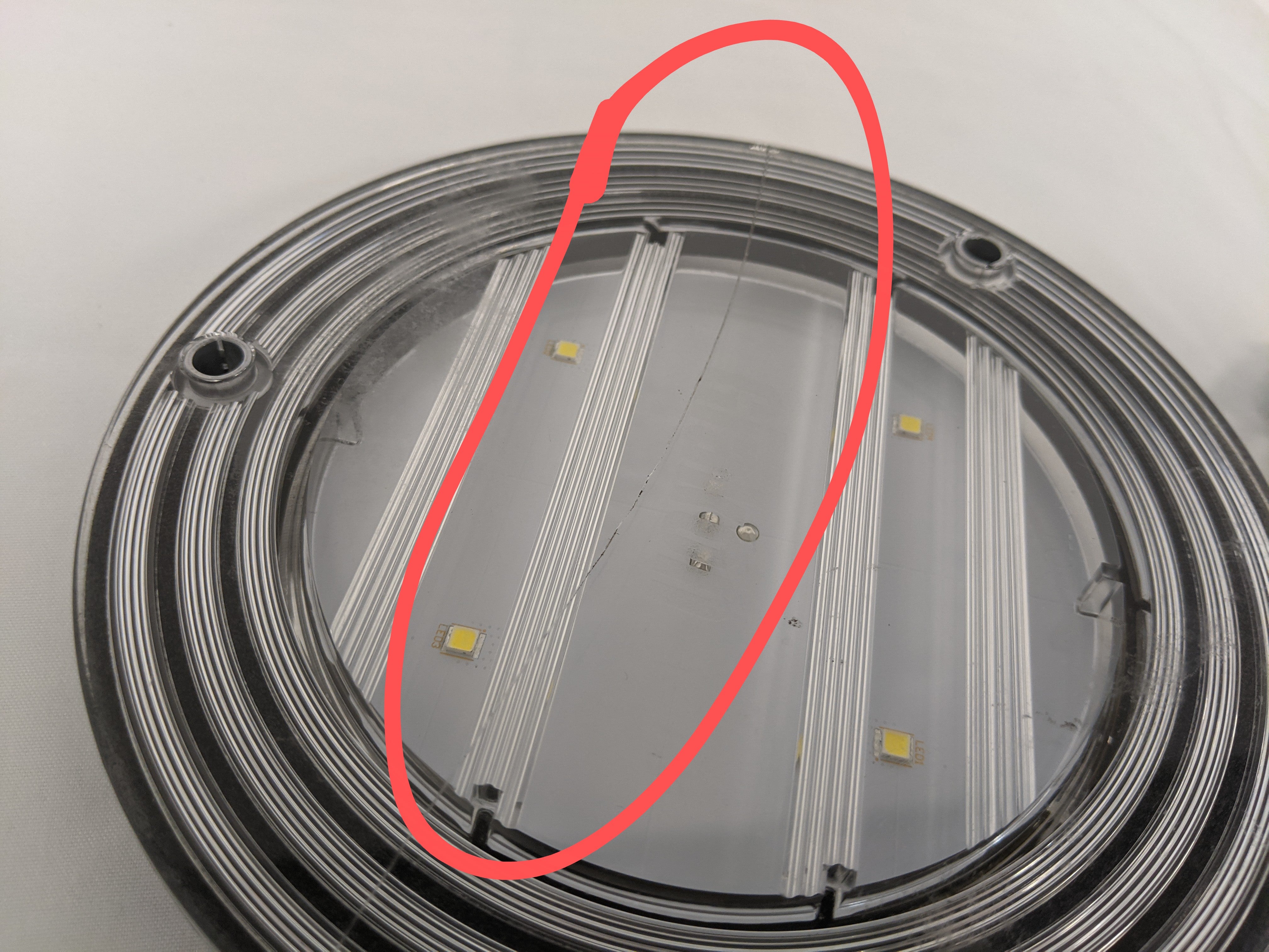 Freightliner Utility Lamp Flush - A06-86170-000