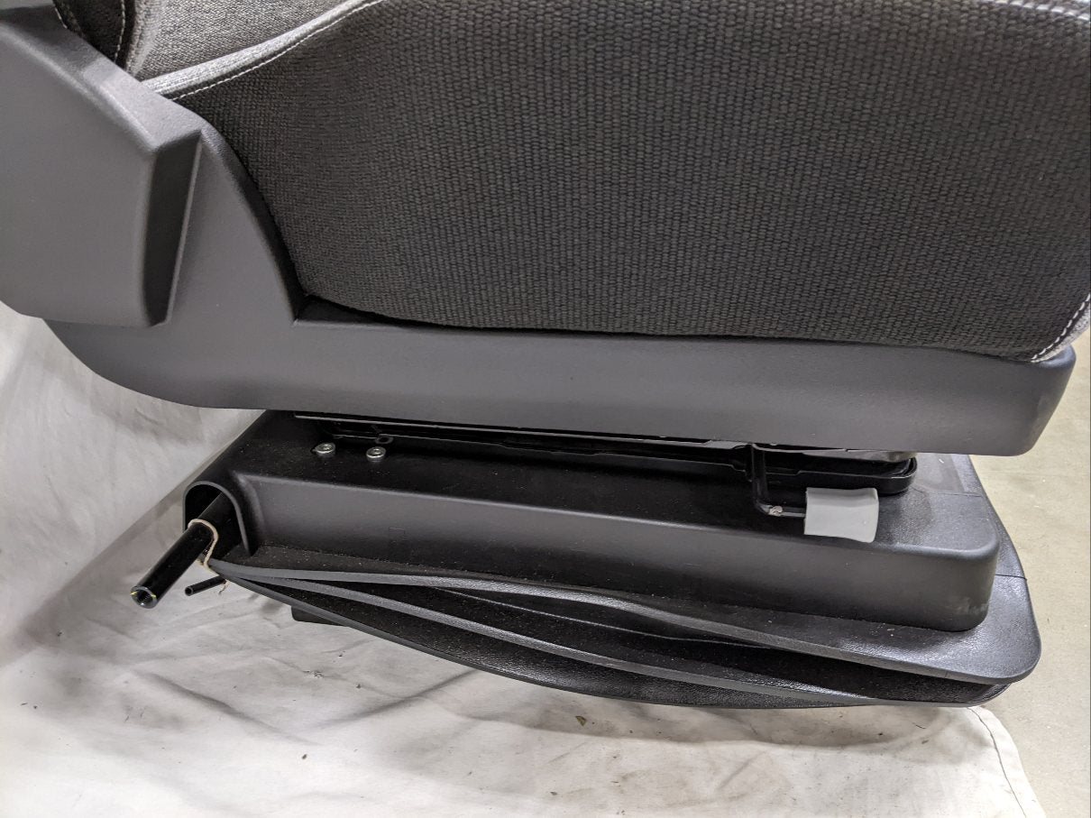 New Western Star LH Complete Seat Assembly - P/N ISR 816007 1052