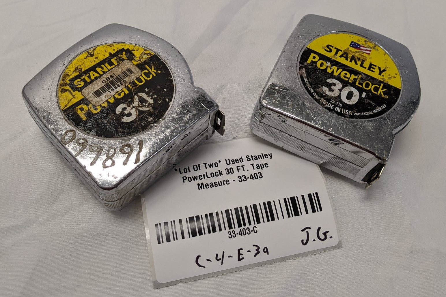 Stanley PowerLock Tape Measure 30 FT Lot of 2 - 1" Blade Belt Clip 33-403