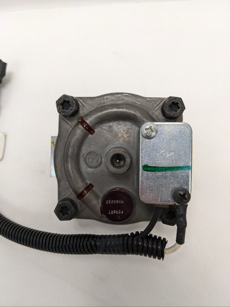 New Freightliner Bendix Air Tank Drain Ejector Valve - P/N A12-24319-001 (10134304063804)
