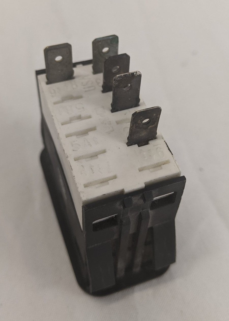 Used Freightliner Dome Light Rocker Switch - P/N A06-30769-084