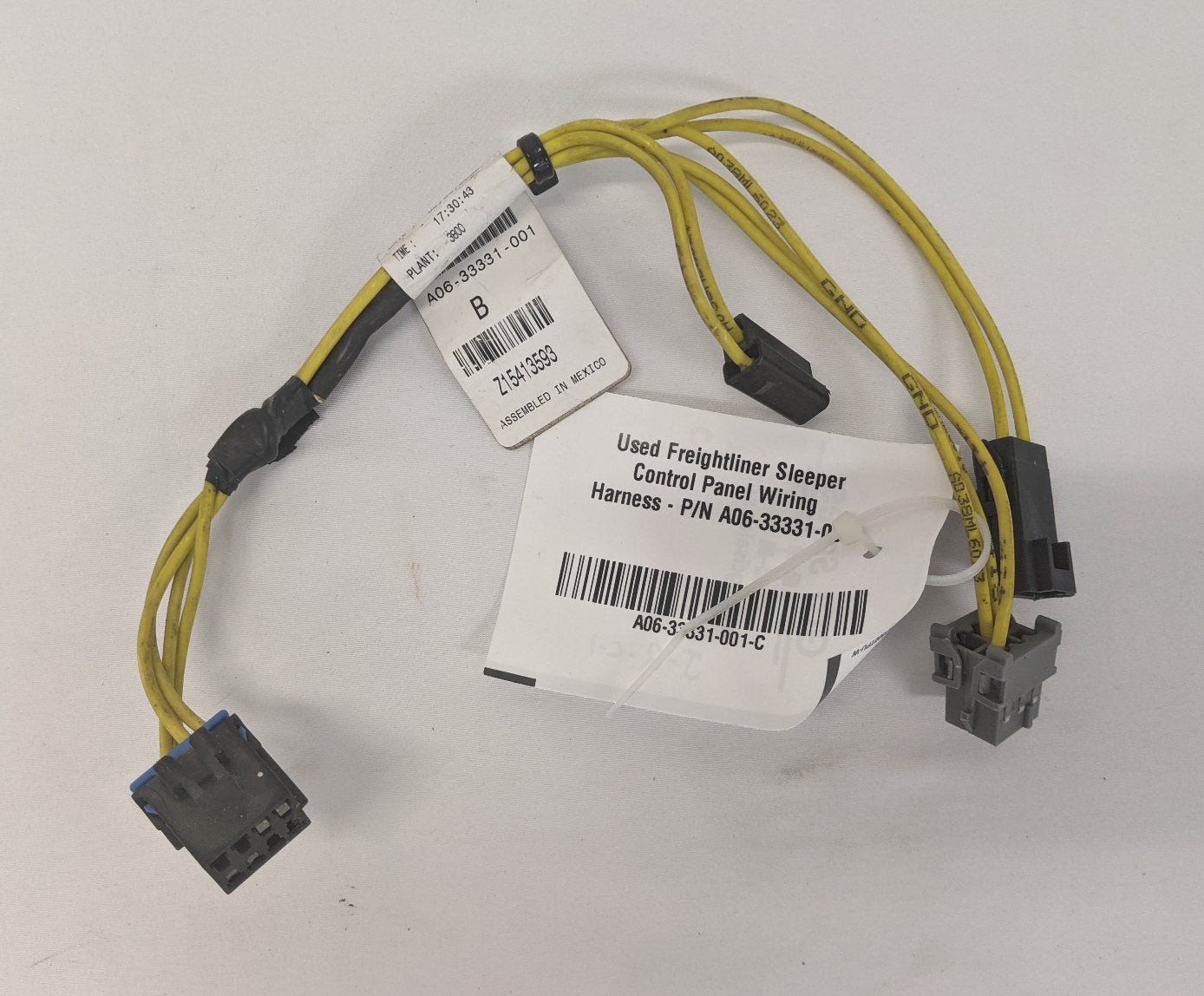 Used Freightliner Sleeper Control Panel Wiring Harness - P/N A06-33331-001