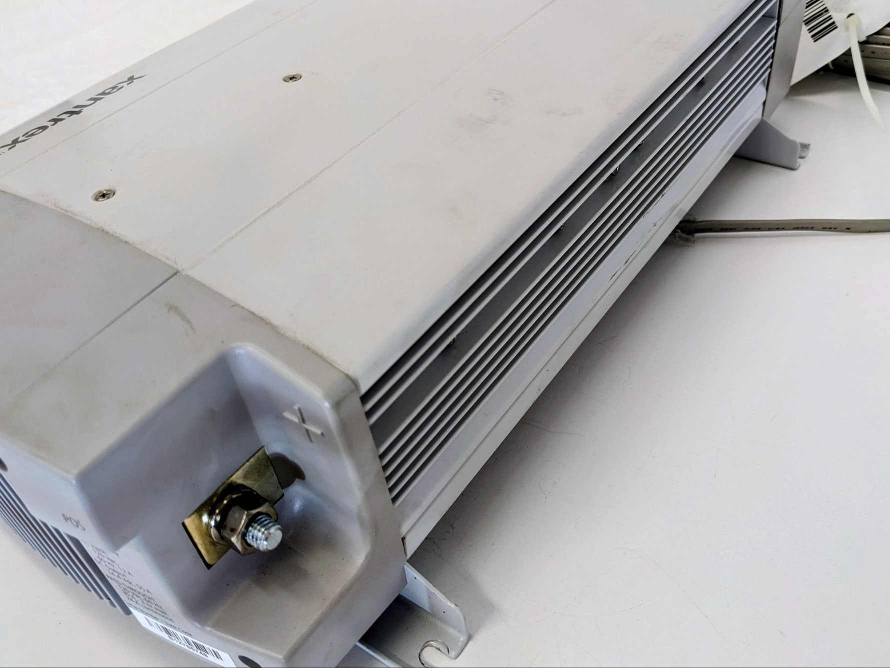 Used Xantrex Freedom HF 1055 1000 W 55A Inverter - P/N 806-1055 (10163705971004)