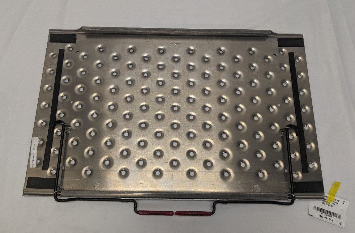 Freightliner NGC Recess Deck Plate 33x20.5" | A22-72422-001