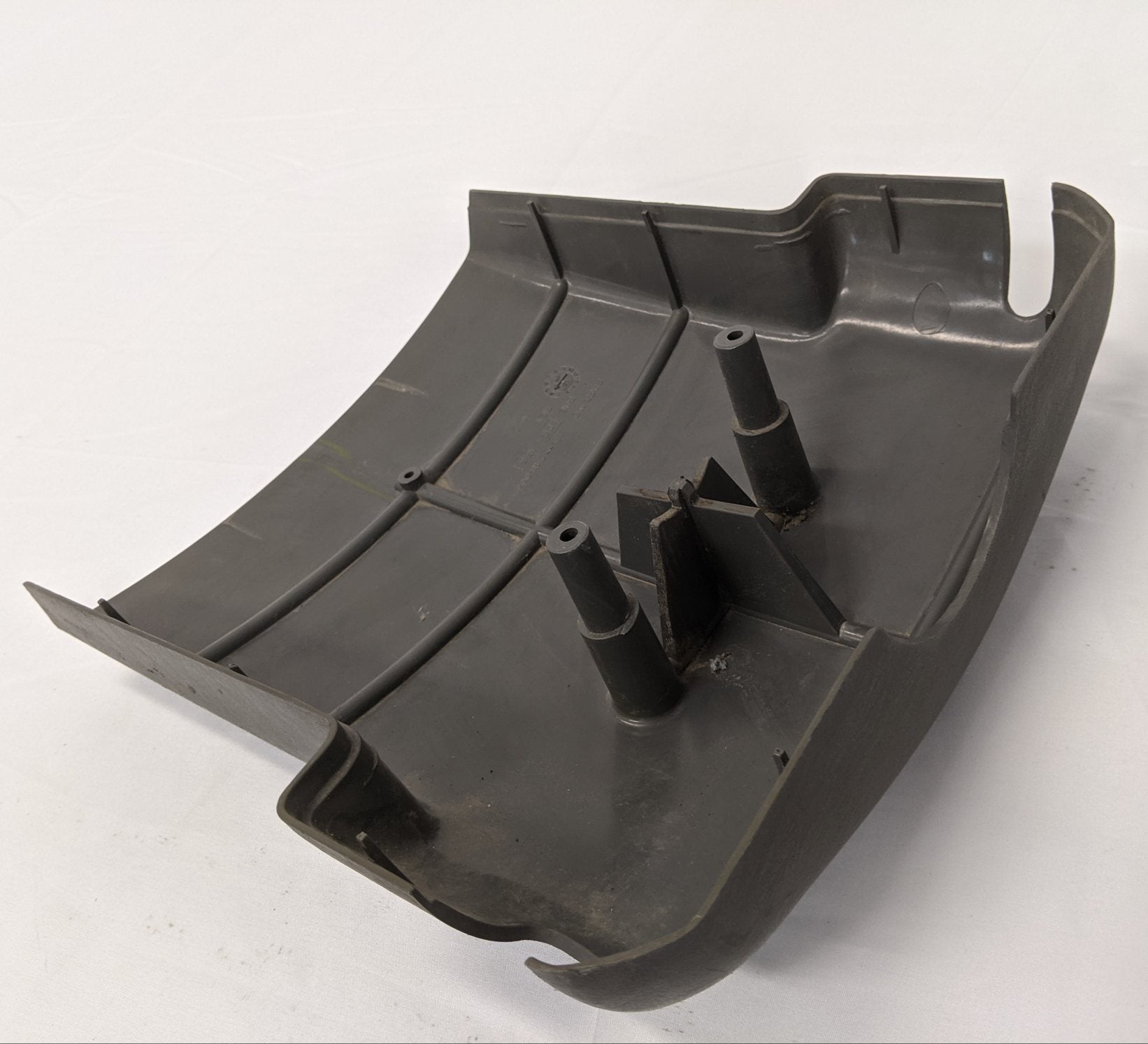 *Cracked* Freightliner Columbia, Century Steering Column Cover -P/N 18-33248-000 (10041355141436)