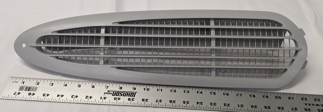 Freightliner M2 112 Hood Air Intake Grille | 17-14836-003