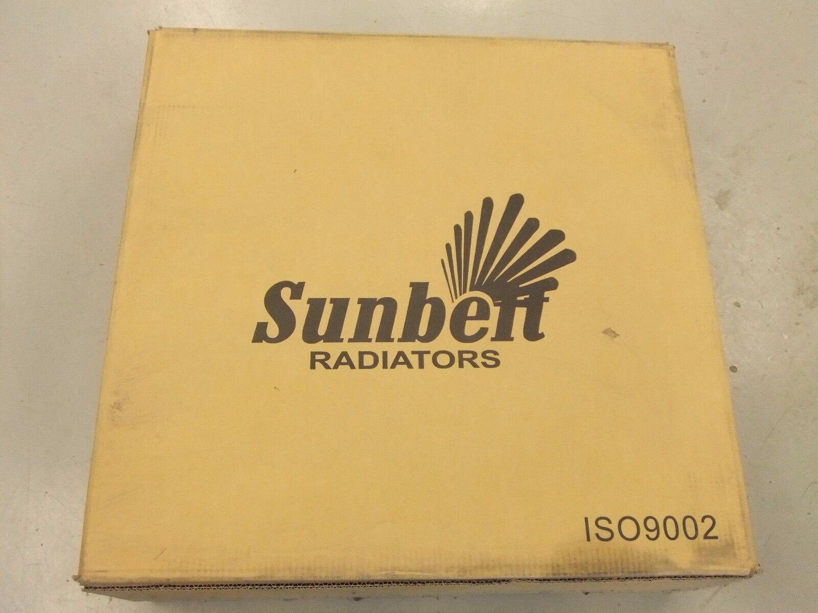 Sunbelt Radiators Single Fan Assembly - Jeep Grand Cherokee - Model  AM67004A (4023640326230)